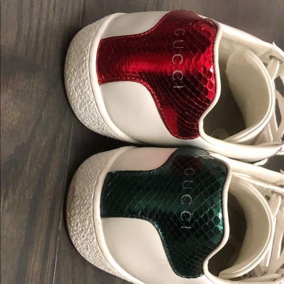 Women’s Gucci Sneakers. - Picture 2 of 8